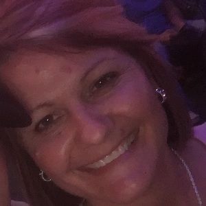 Meet your Posher, Angie